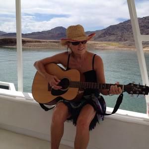 Meet your Posher, Denise